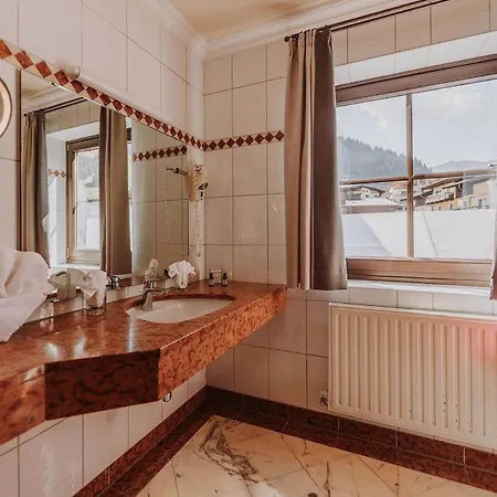 Hotel Gluecksschmiede - Hinterglemm Saalbach-Hinterglemm Room photo
